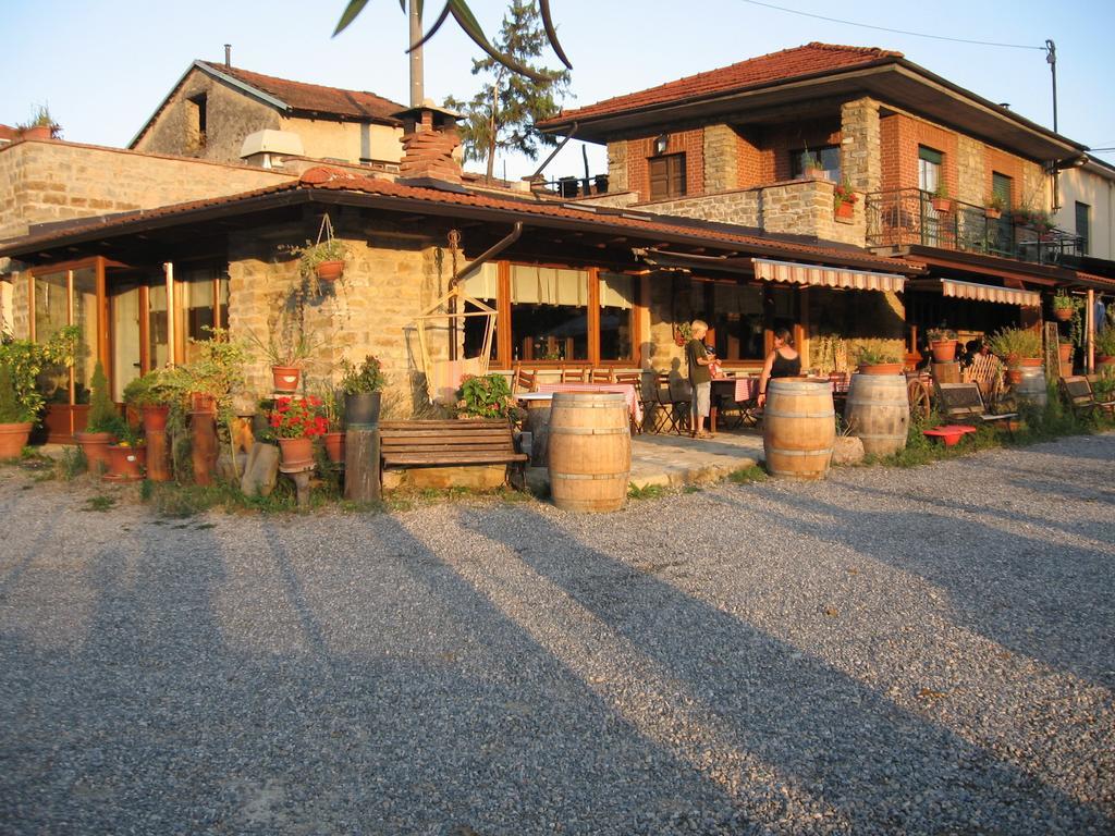 Agriturismo Gallo Cortemilia Ngoại thất bức ảnh