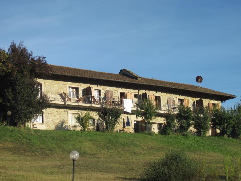 Agriturismo Gallo Cortemilia Ngoại thất bức ảnh