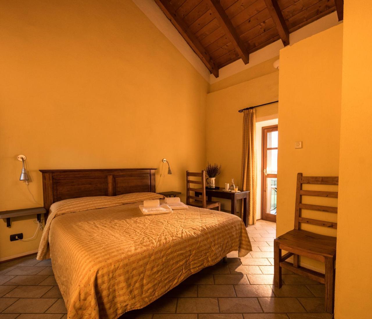 Agriturismo Gallo Cortemilia Ngoại thất bức ảnh