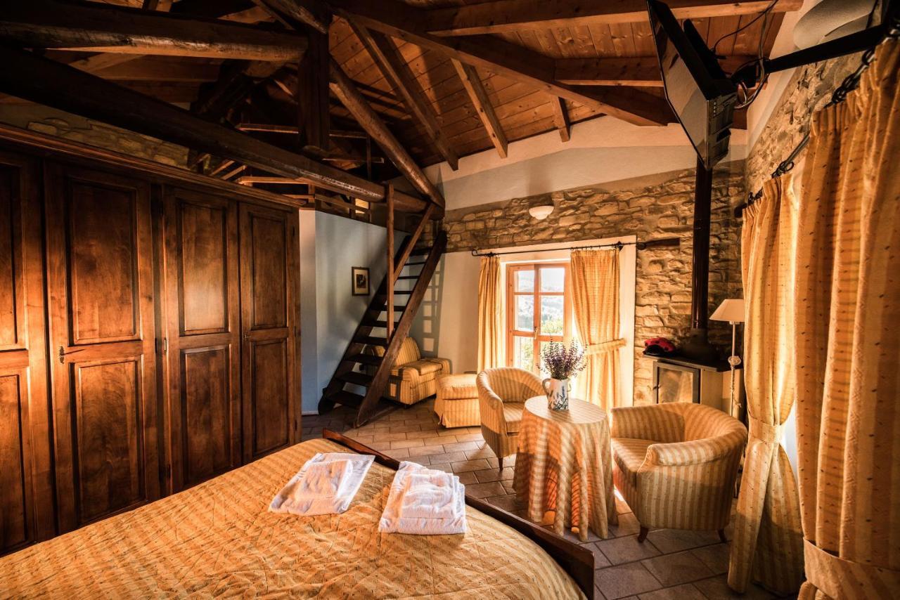 Agriturismo Gallo Cortemilia Ngoại thất bức ảnh